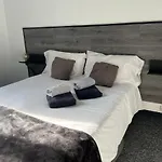 Hôtel Akena HF