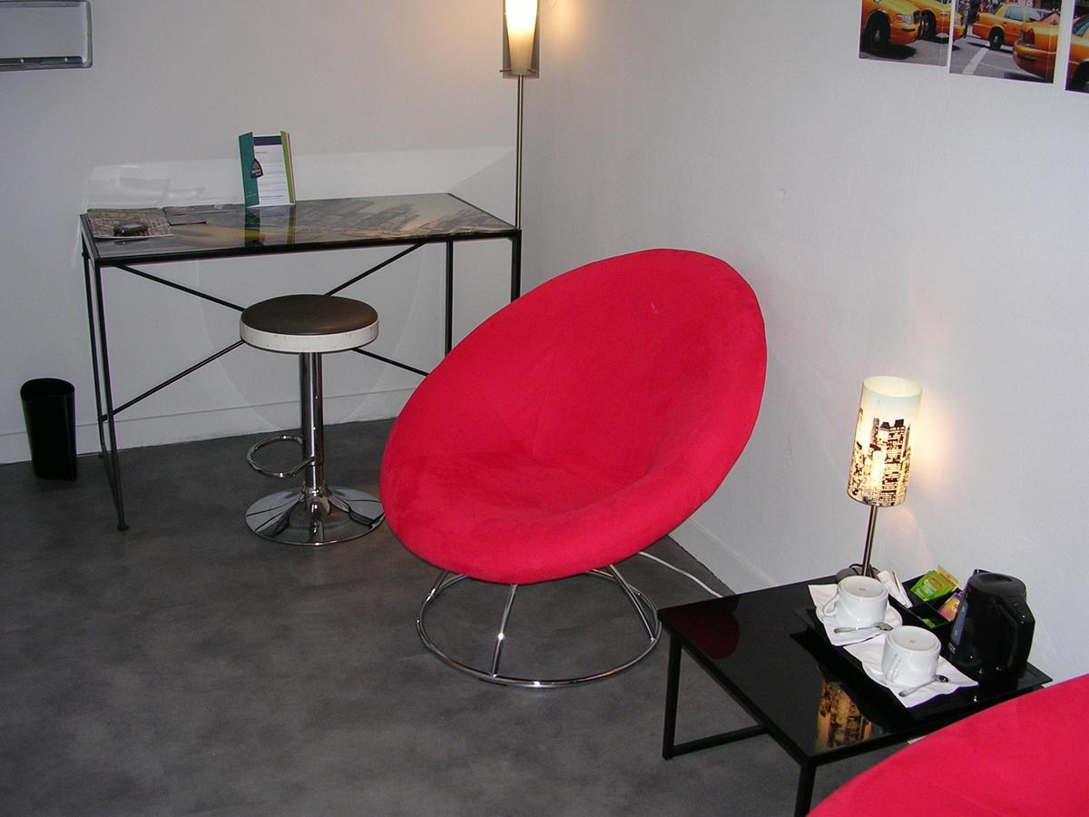 Akena Hf Limoges